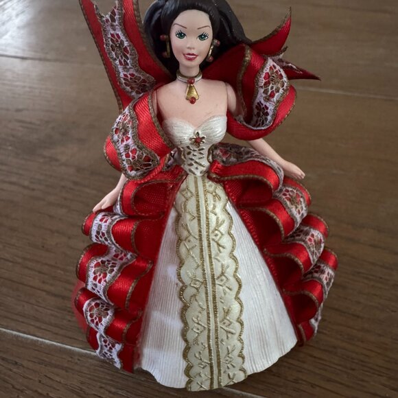 1997 Holiday Barbie #5 - Picture 4 of 5